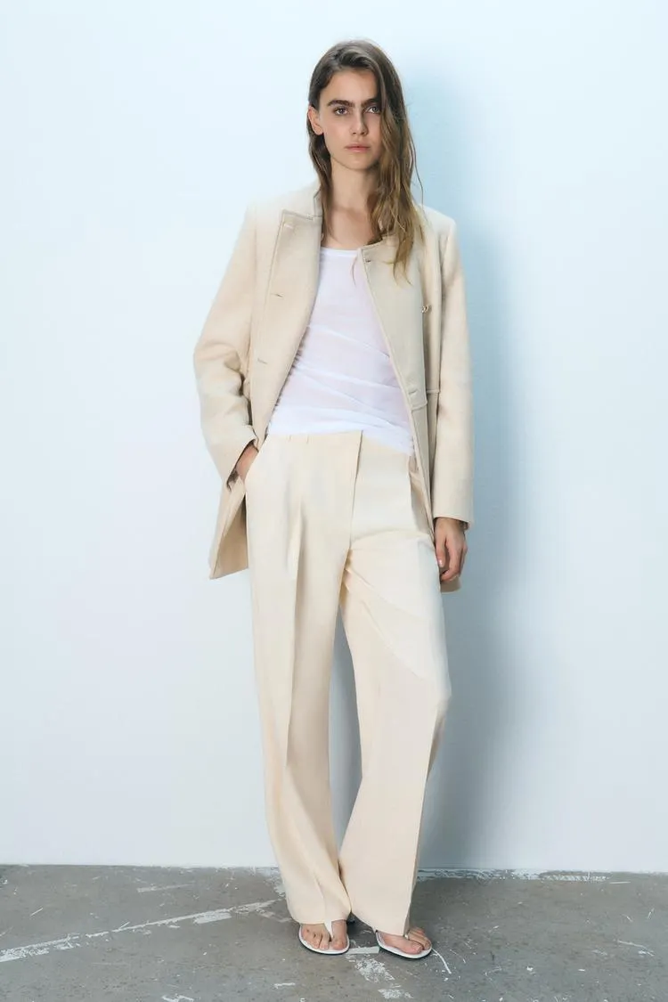 CASACO CRUZADO COM BOTÕES