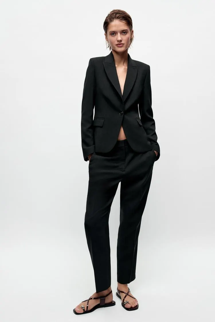 BLAZER DE GOLA COM LAPELA