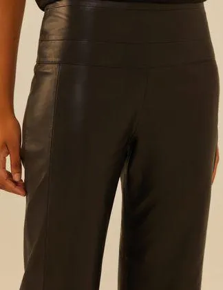 Calça Reta Couro
