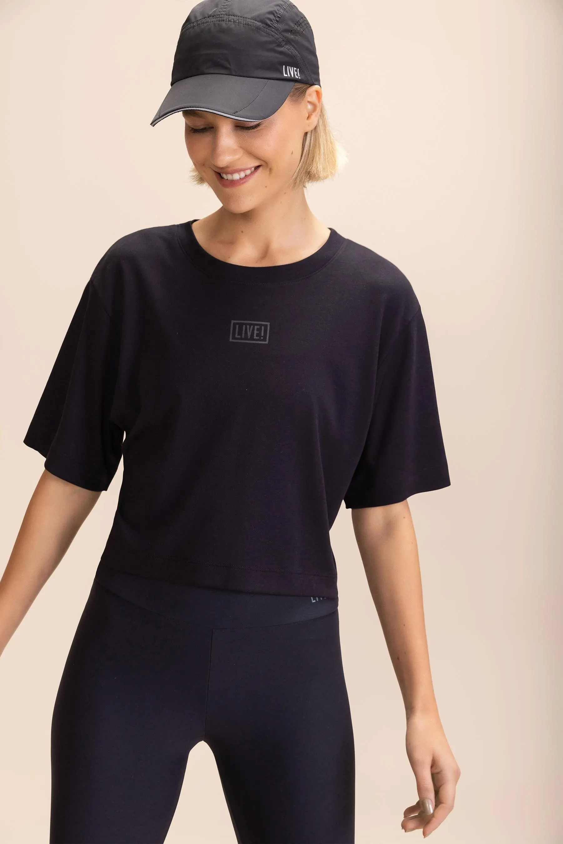 Camiseta Cropped LIVE! Turn