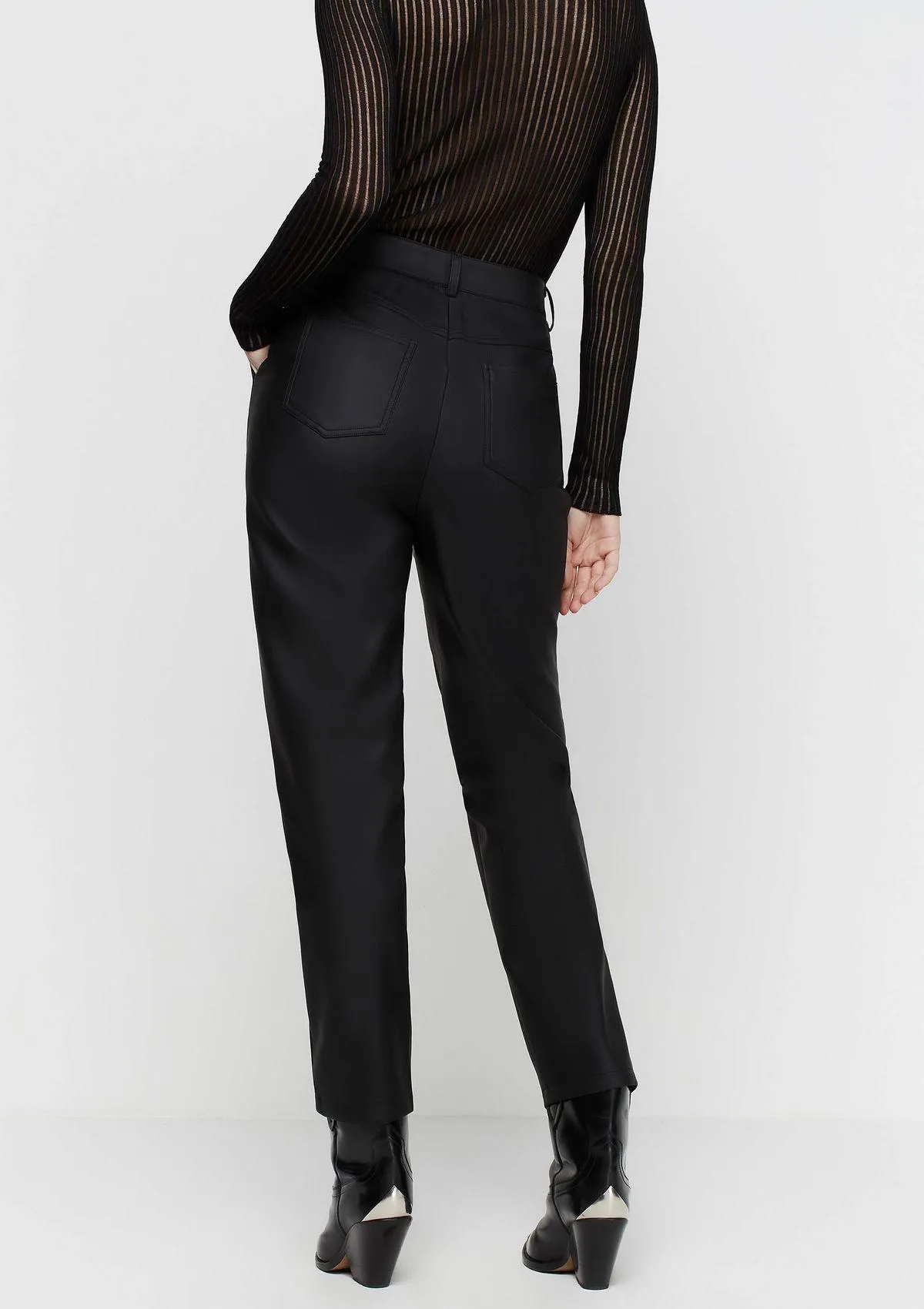 Calça Reta Cintura Alta Em P.u - Preto