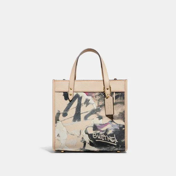 Bolsa Field Tote 22 Coach X Mint + Serf - Off White