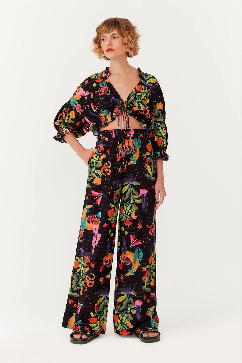 Calça Estampa Floresta Mágica