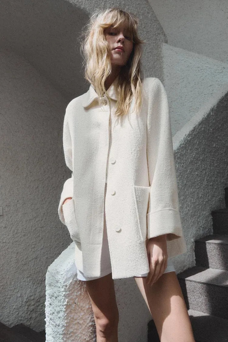 CASACO CURTO COM TEXTURA