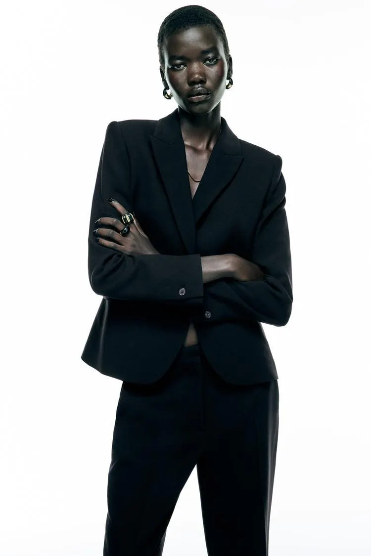 BLAZER BÁSICO COM BOTÃO