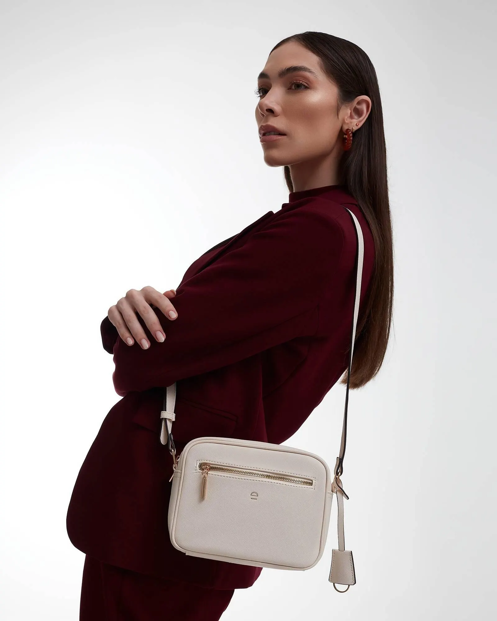 Encarte de Catálogo Le Postiche 7 de abril até 30 de abril 2025 - Pagina 1