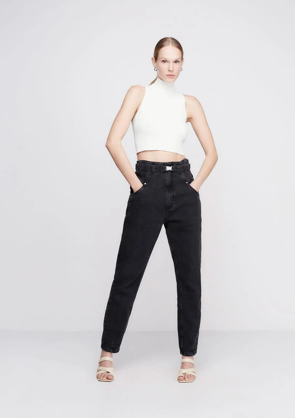 Calça Jeans Mom Cintura Alta - Preto