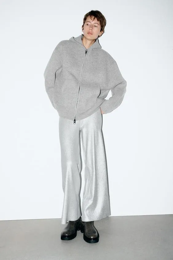 CALÇA AMPLA DE TRICÔ FOIL