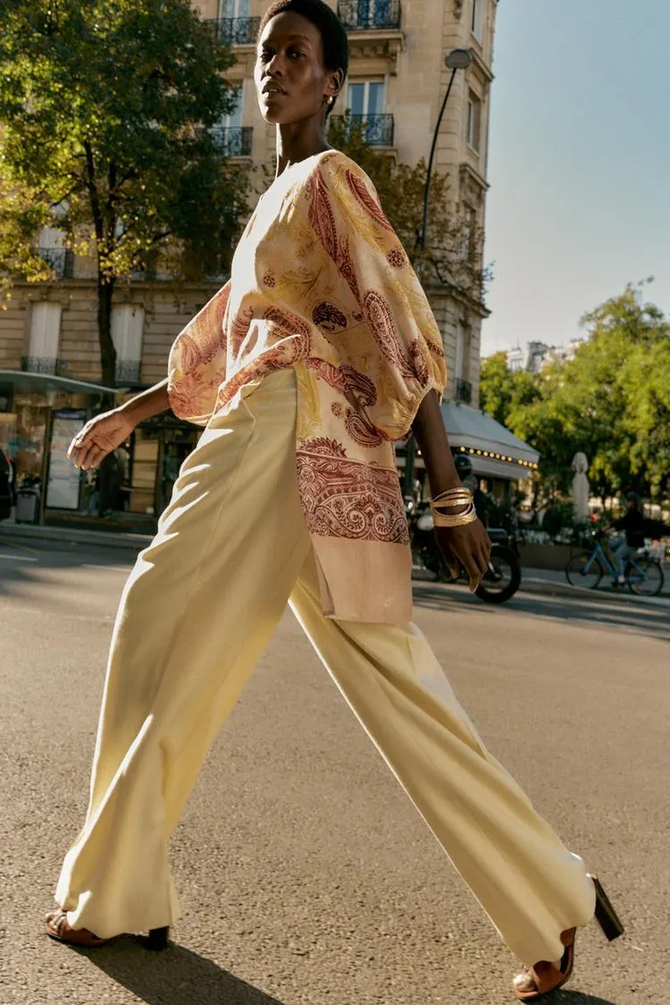 TÚNICA ESTAMPADA COM LINHO