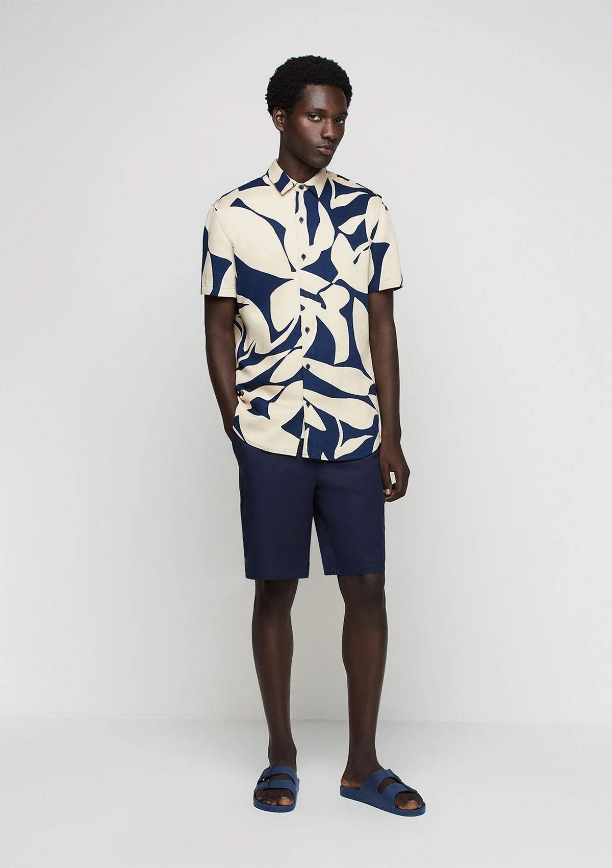 Camisa Masculina Manga Curta Estampada Com Linho - Bege