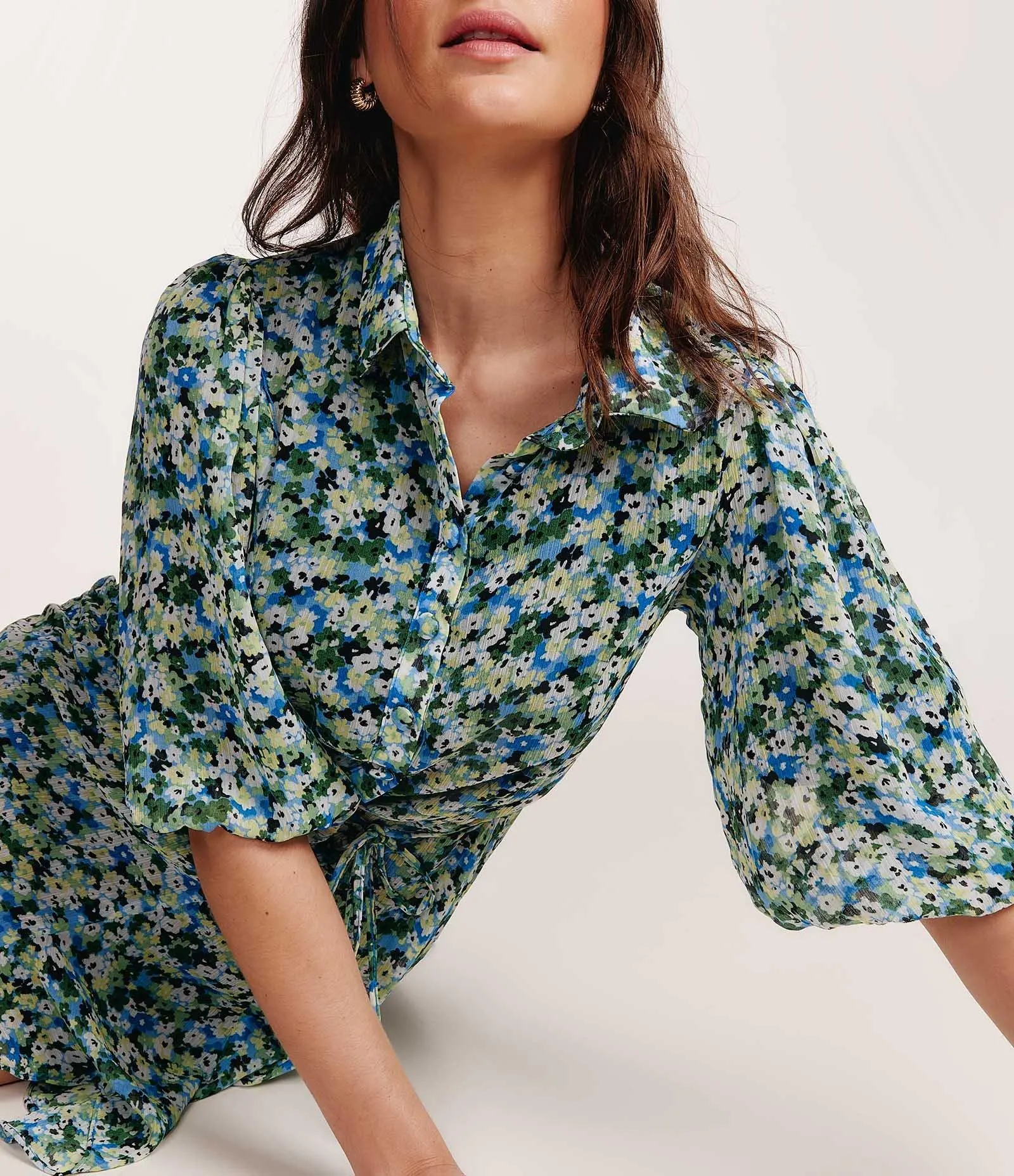 Vestido Curto Chiffon com Amarração e Estampa Floral Verde/ Azul