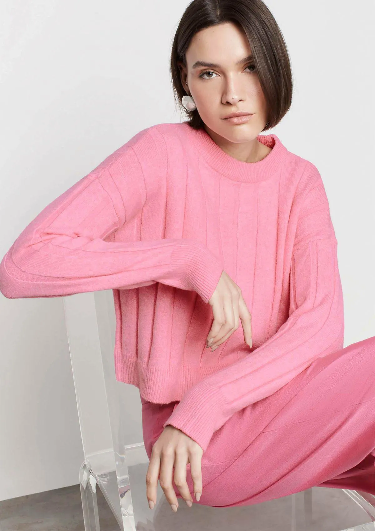 Suéter Reto Decote Redono Em Tricô Canelado - Rosa