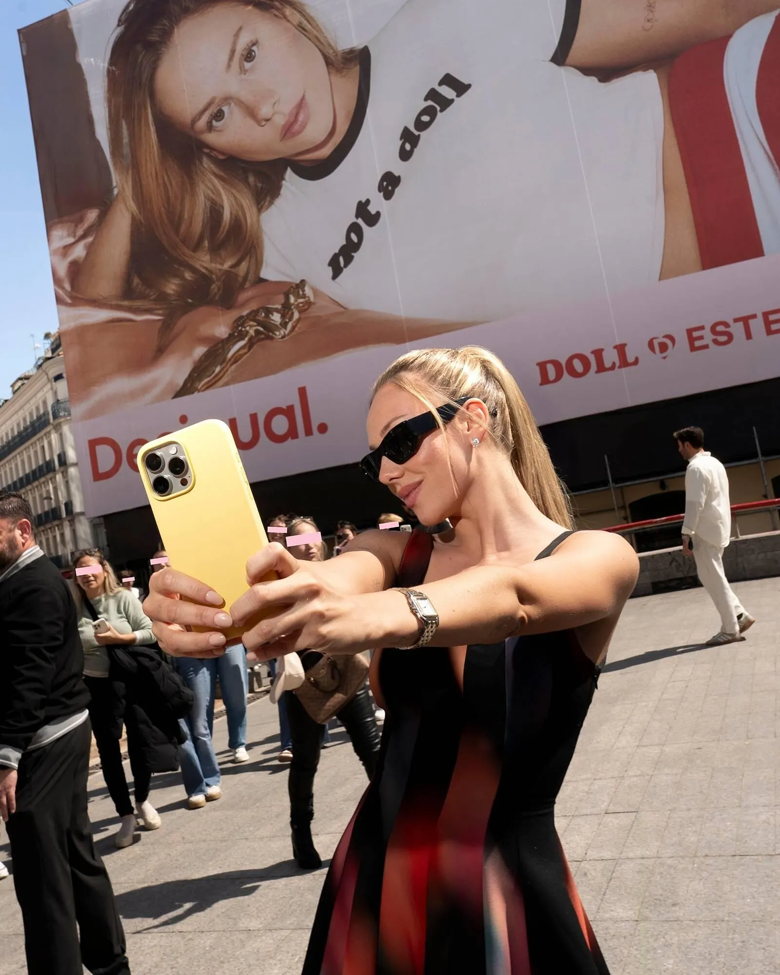 Encarte de Catálogo Desigual 9 de abril até 30 de abril 2025 - Pagina 1