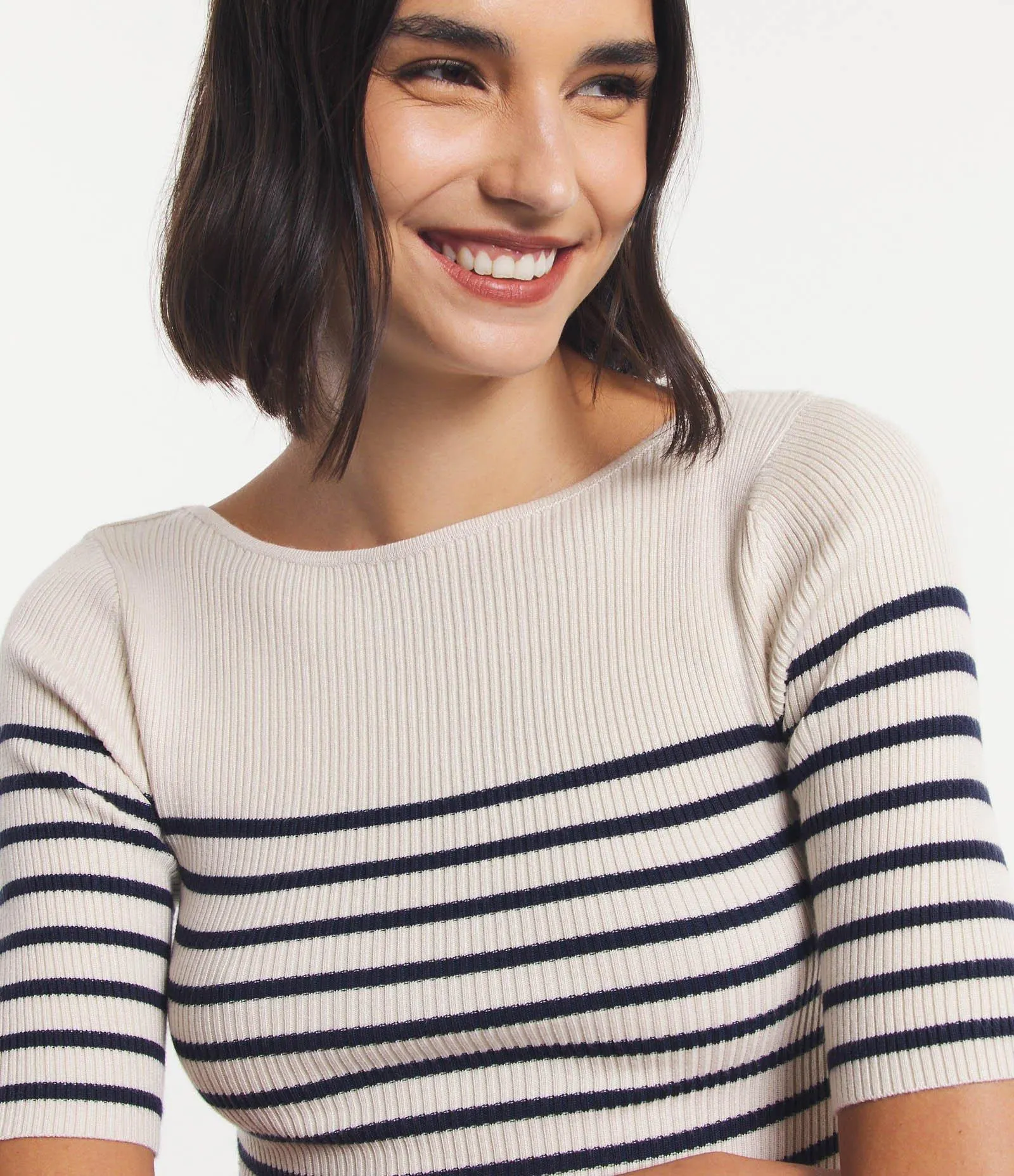 Blusa em Tricõ com Textura Canelada e Estampa Listrada Bege