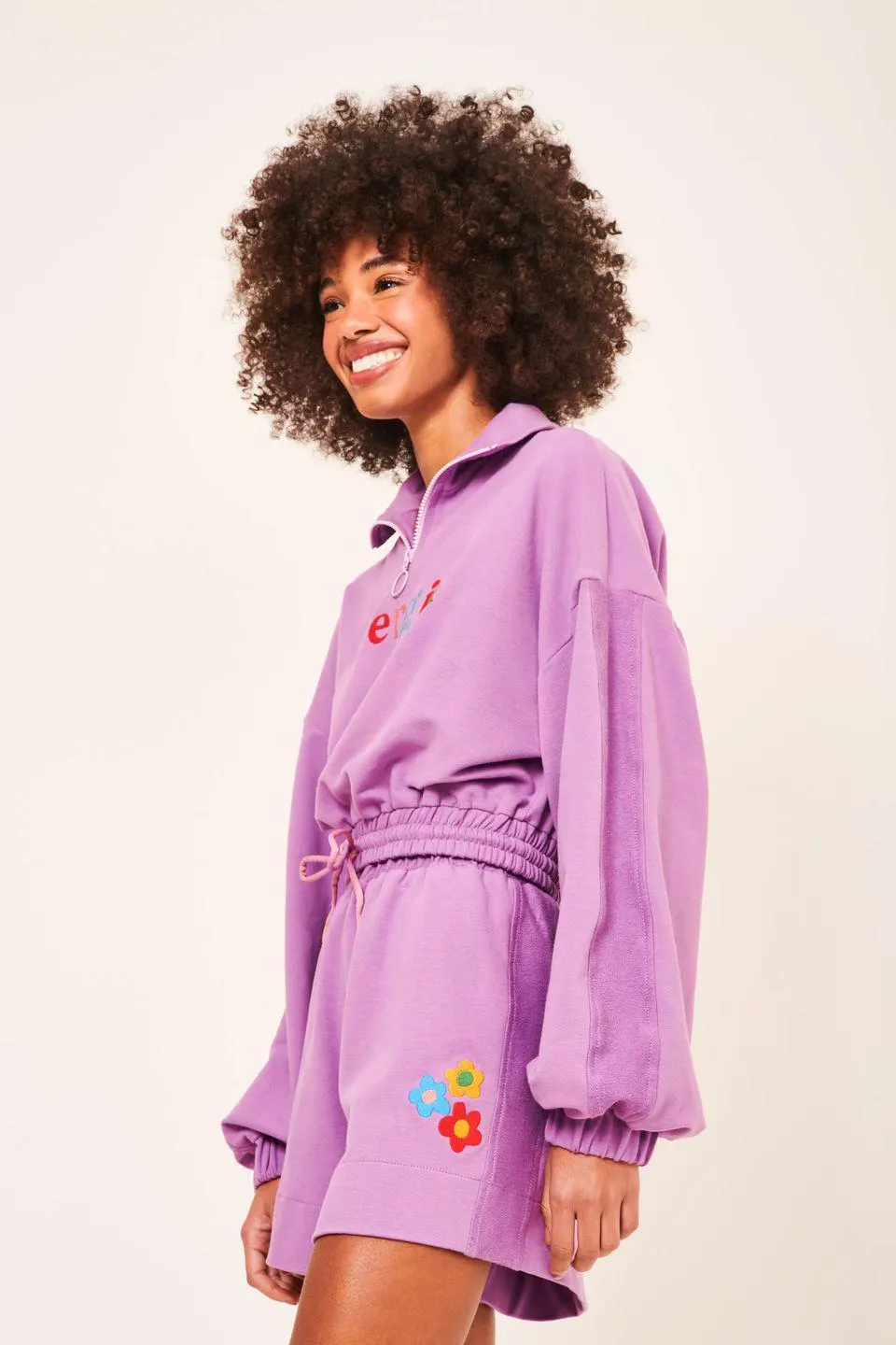 Short Moletom Bordado Flor