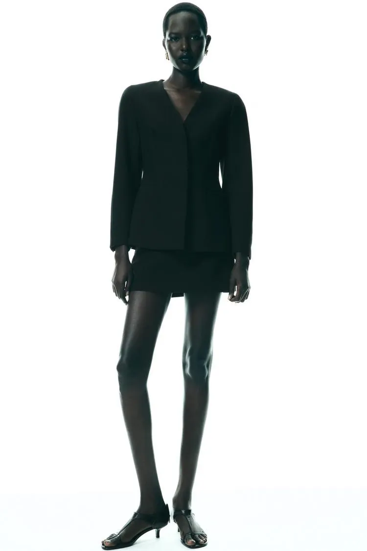 BLAZER ACINTURADO SEM LAPELA