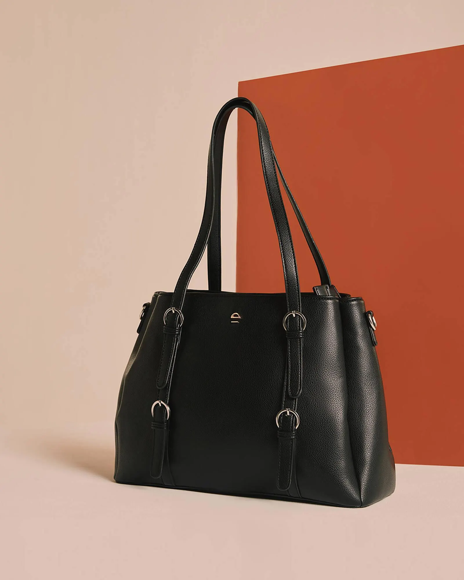 Encarte de Catálogo Le Postiche 18 de março até 31 de março 2026 - Pagina 1