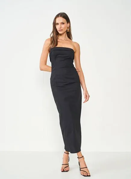 Vestido Slim Com Decote Reto