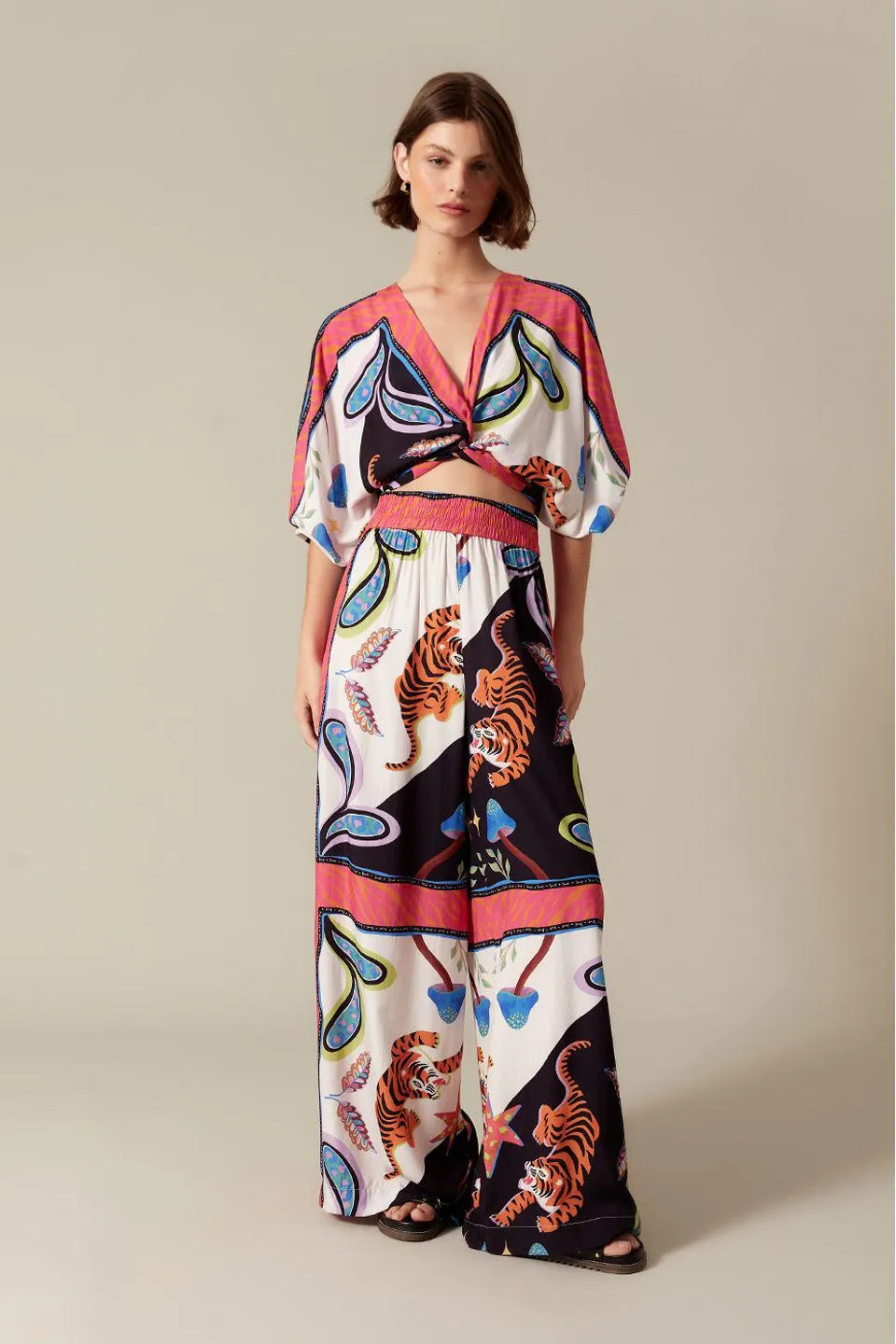 Calça Estampa Lenço Tigre