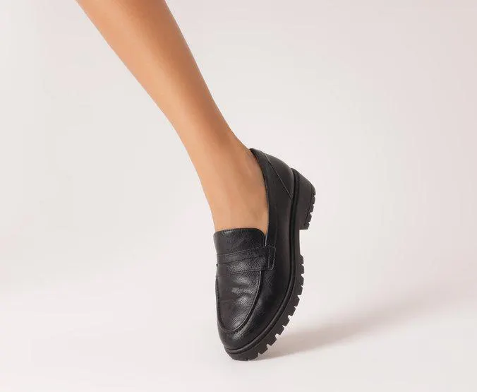 Mocassim Preto Tratorado Leve Destroyed
