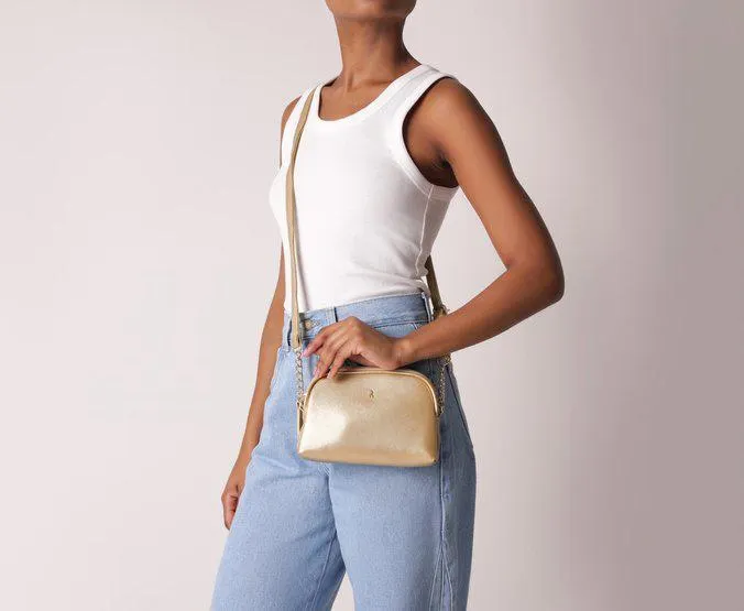Bolsa Crossbody Pequena Minimal Dourada