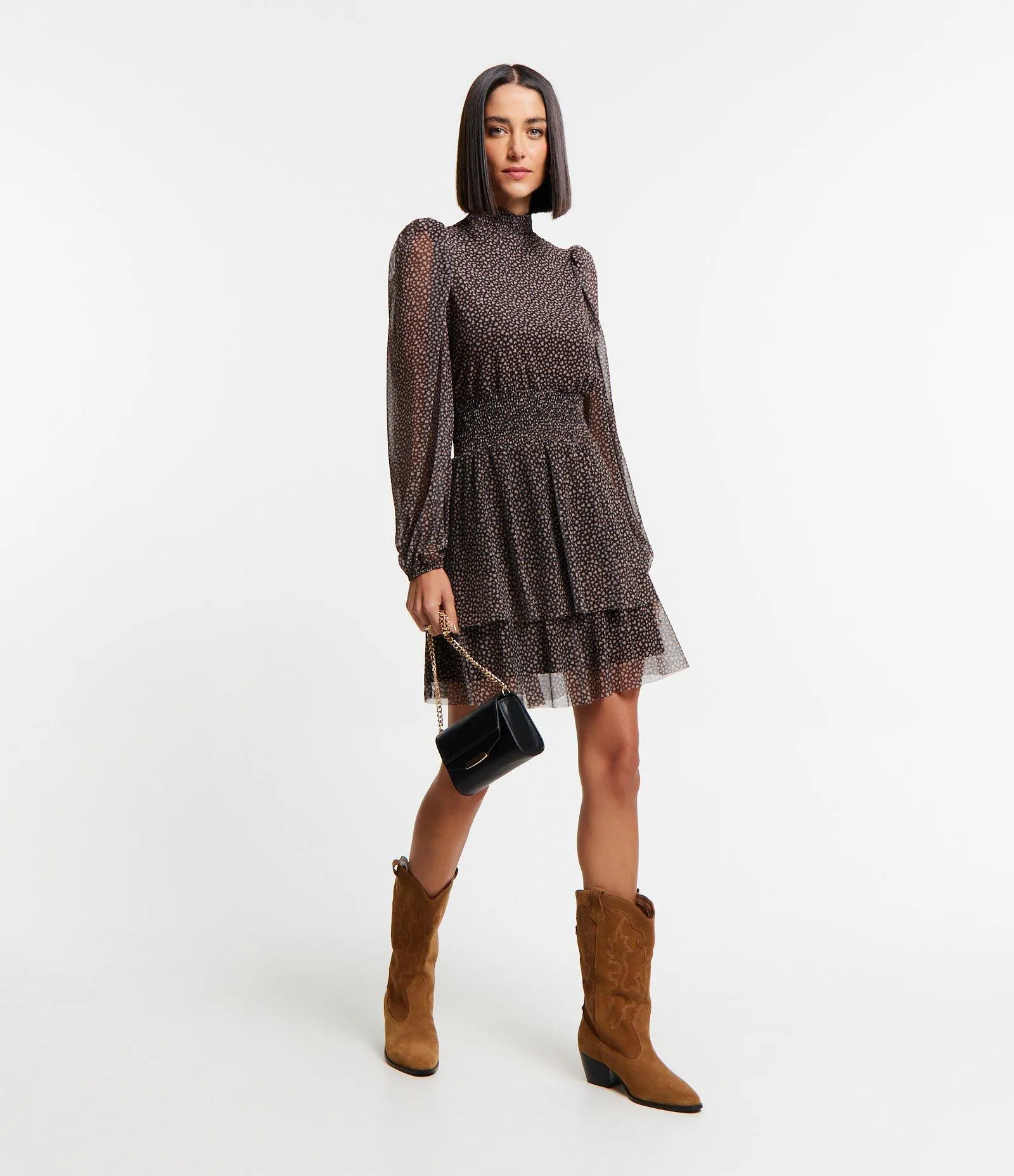 Vestido em Tule com Manga Bufante e Estampa Mini Corações Preto