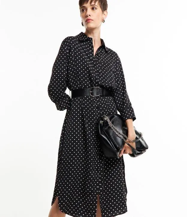 Vestido Chemise Midi em Tecido Acetinado com Cinto Fivela Preto