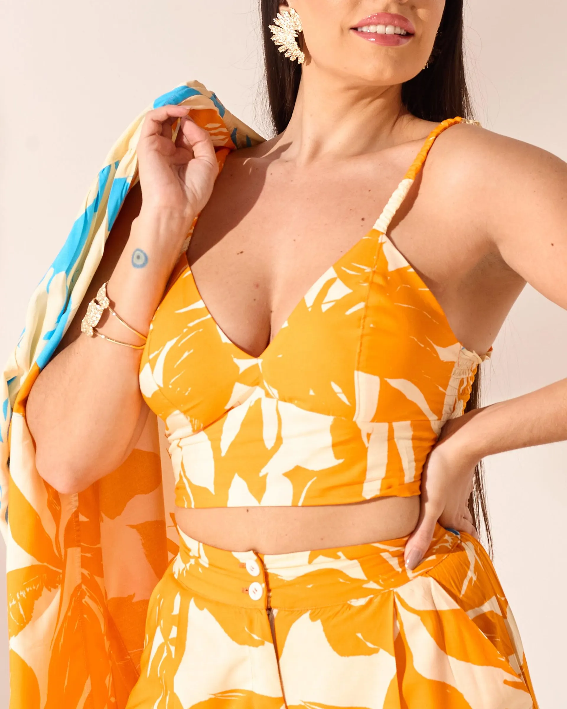 Top c/alças franzidas est.folhagens duo collor