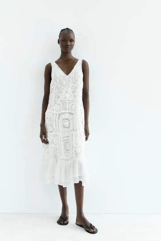 VESTIDO DE TRICÔ COMBINADO COM CROCHÊ