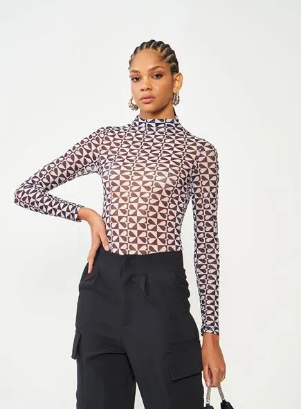 Blusa Slim De Tricô Gola Alta