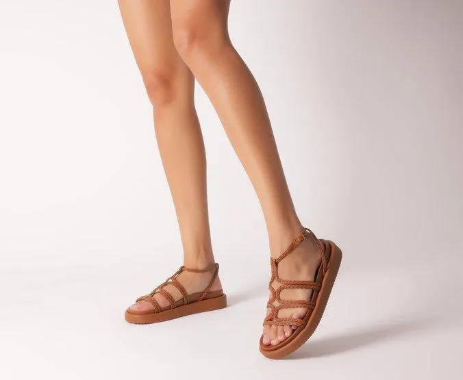 Sandália Papete Marrom Tiras Boho