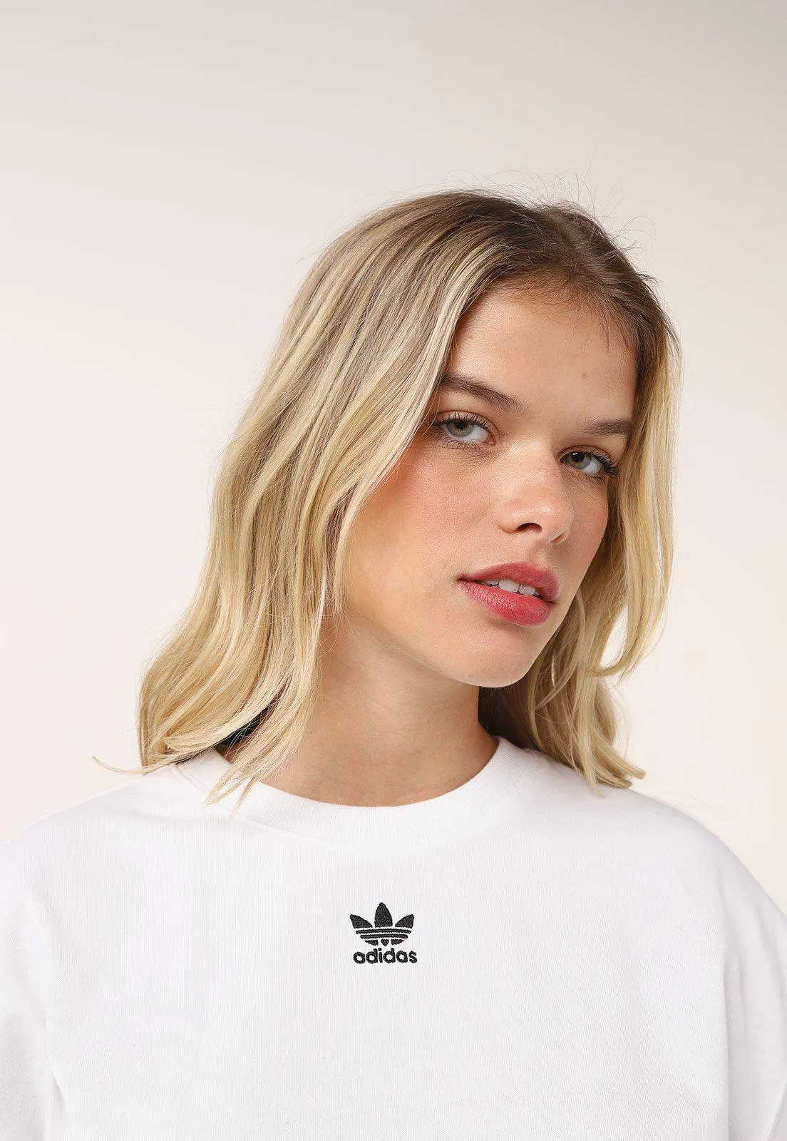 Camiseta adidas Originals Adicolor Essentials Branca