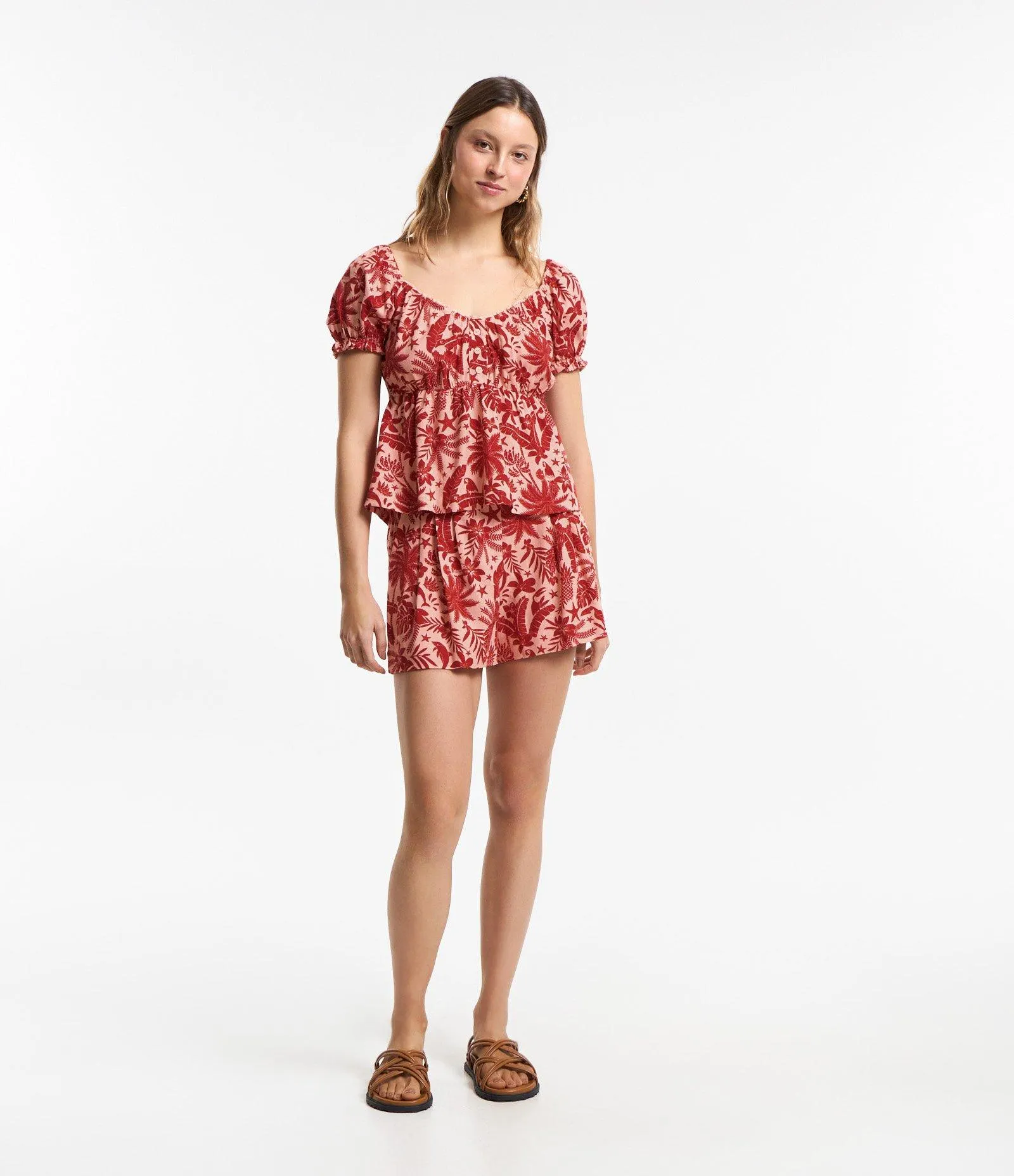 Short em Linho com Pregas e Estampa Tropical Laranja