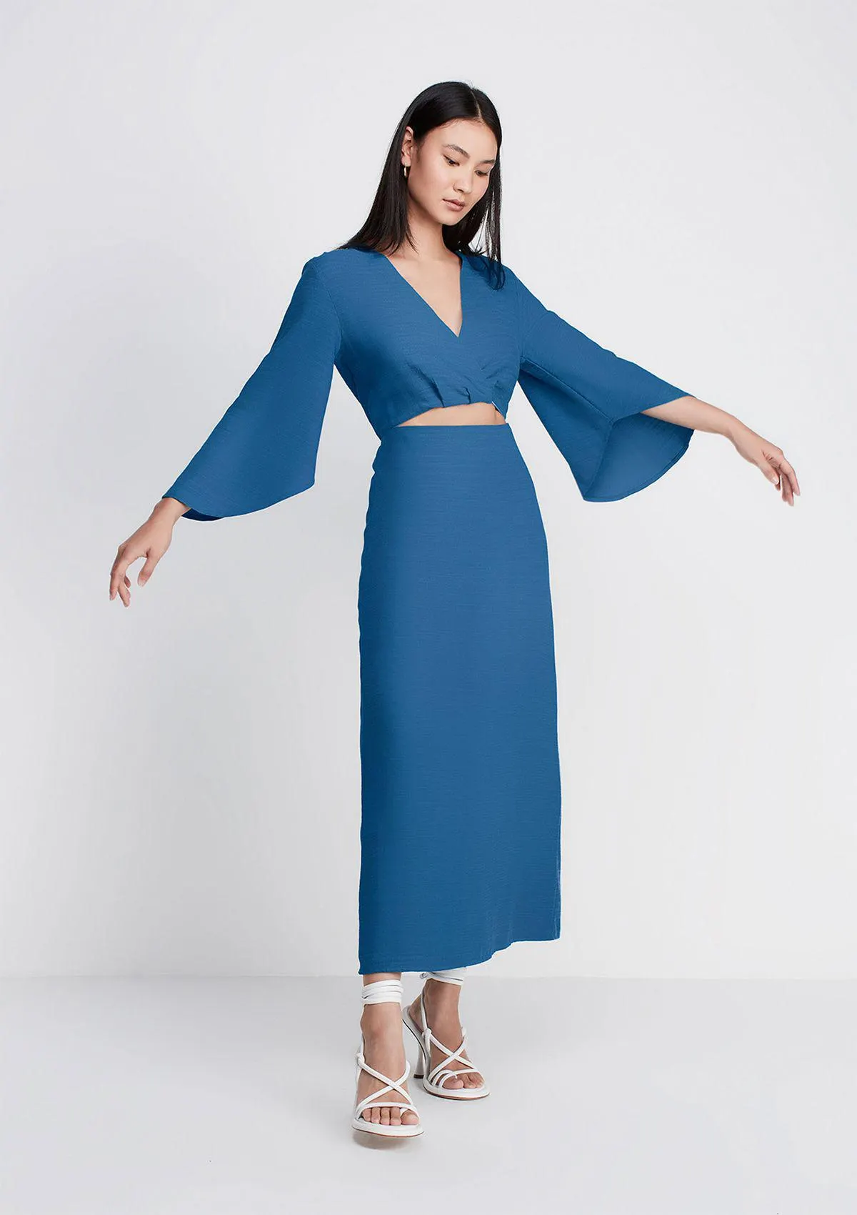 Vestido Longo Evasê Decote V - Azul