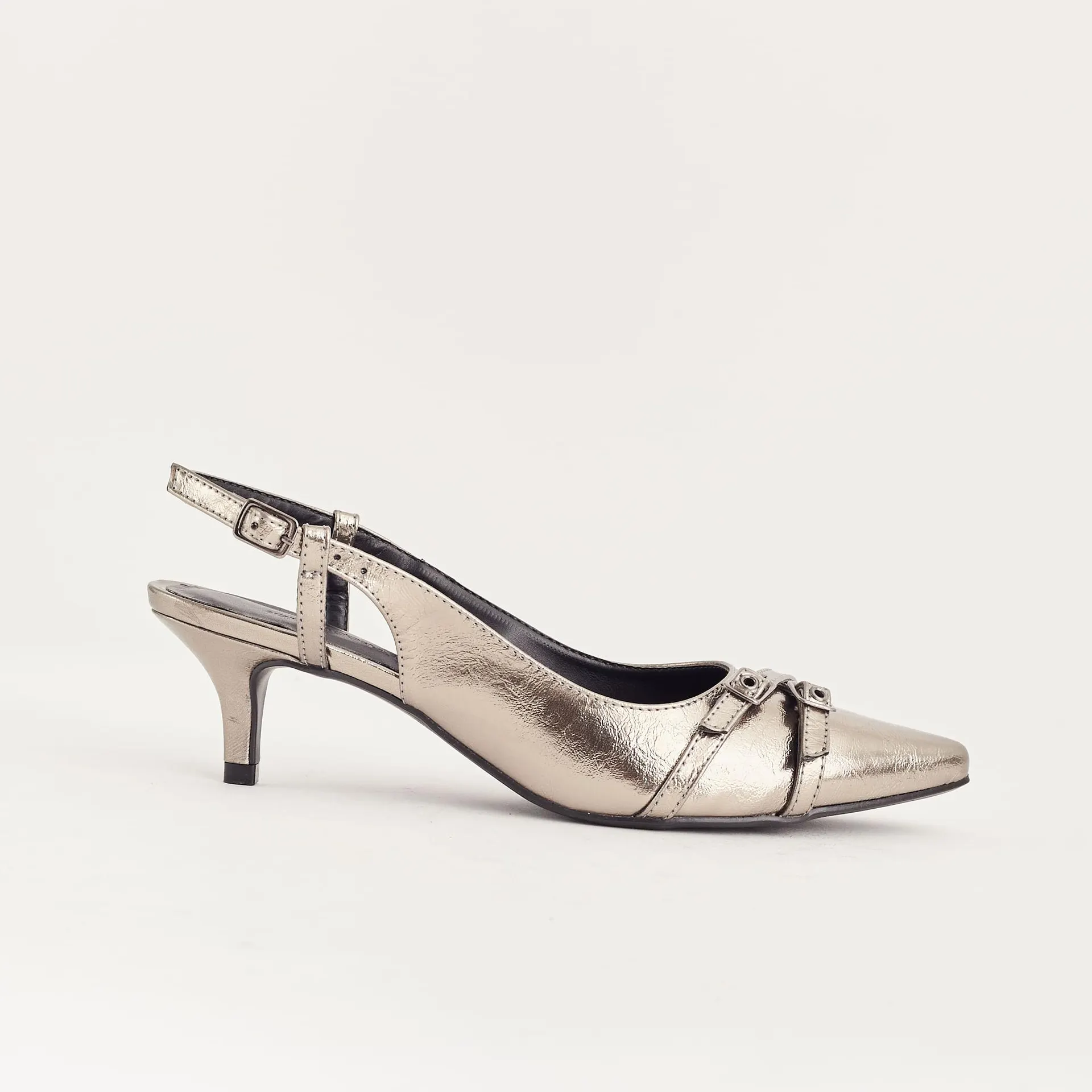 Scarpin Slingback Bico Fino Metalizado com Fivelas - PEWTER