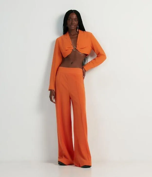 Calça Pantalona em Crepe com Friso Frontal Laranja