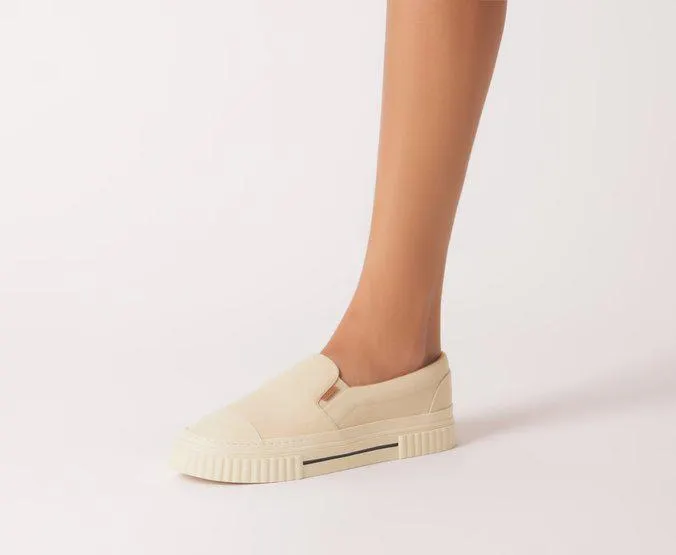 Tênis Slip On Nude Sola Alta Alê