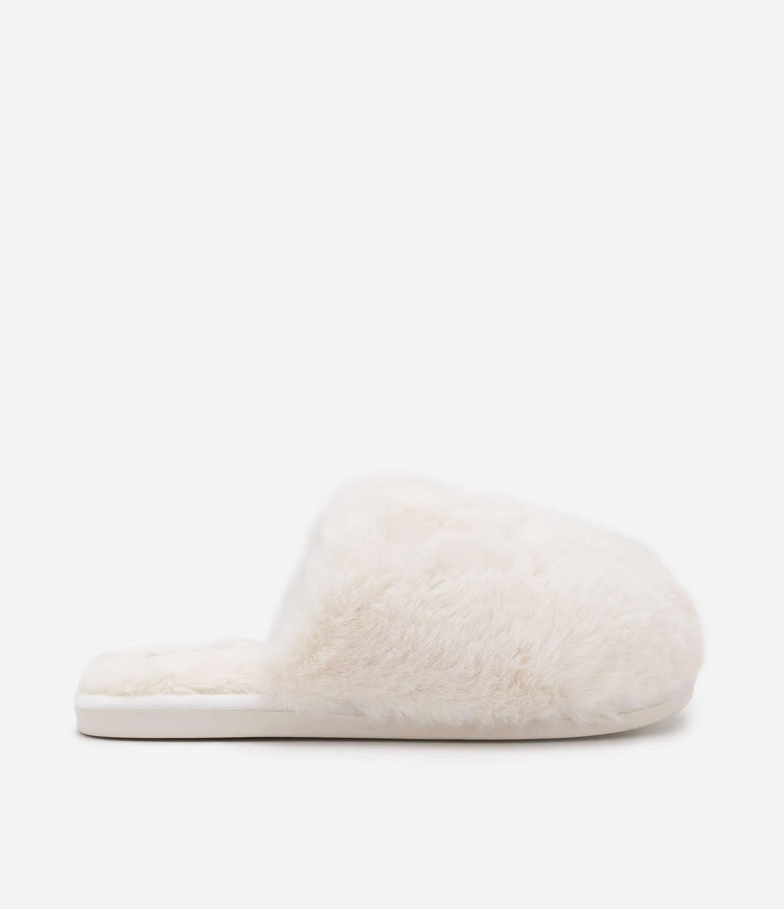 Pantufa Fechada Peluciada Off White