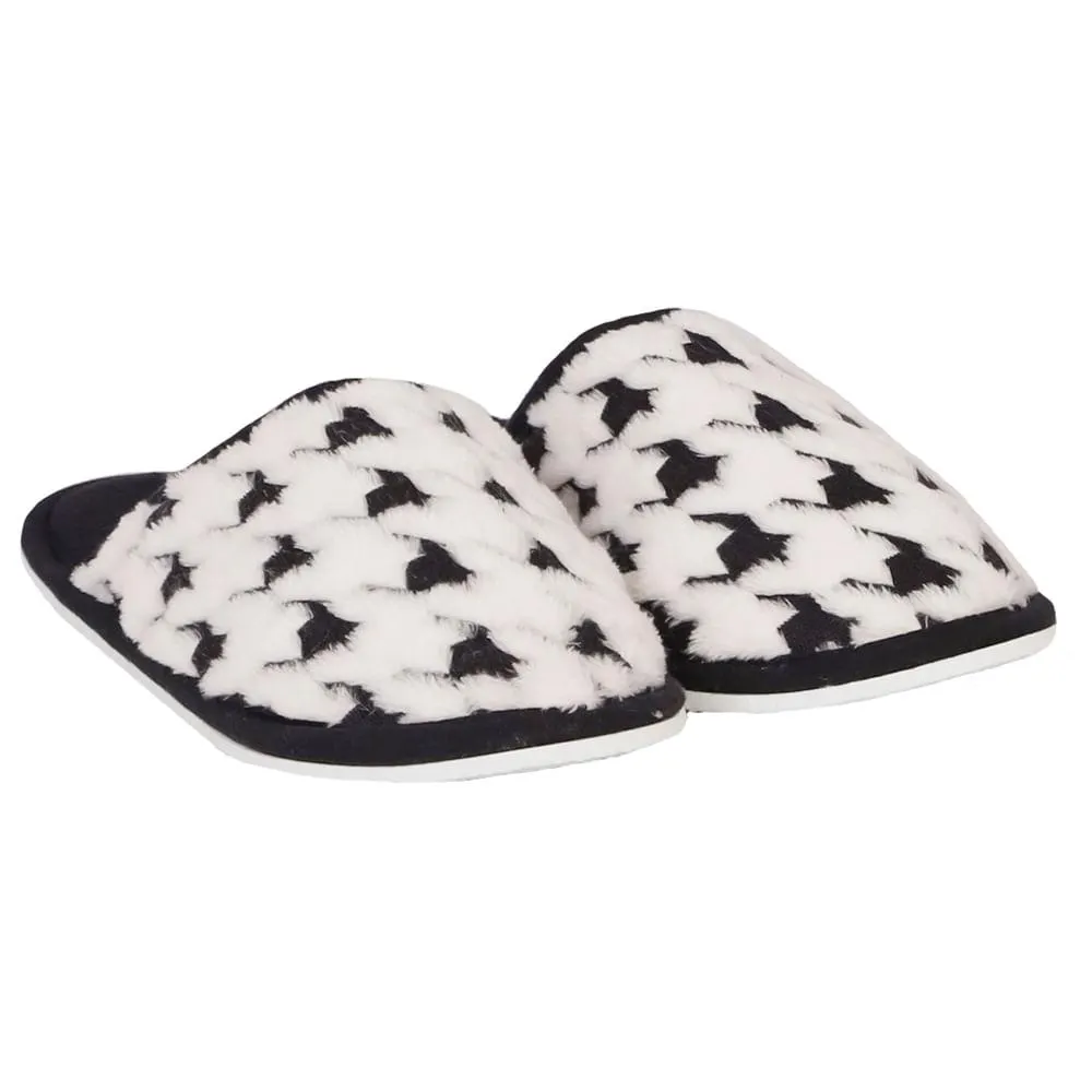 Pantufa Feminina 100% Poliéster Solado de EVA Estampa Geométrica Preto Detalhe Branco Tamanho 35/40 SN0953 - Stuf