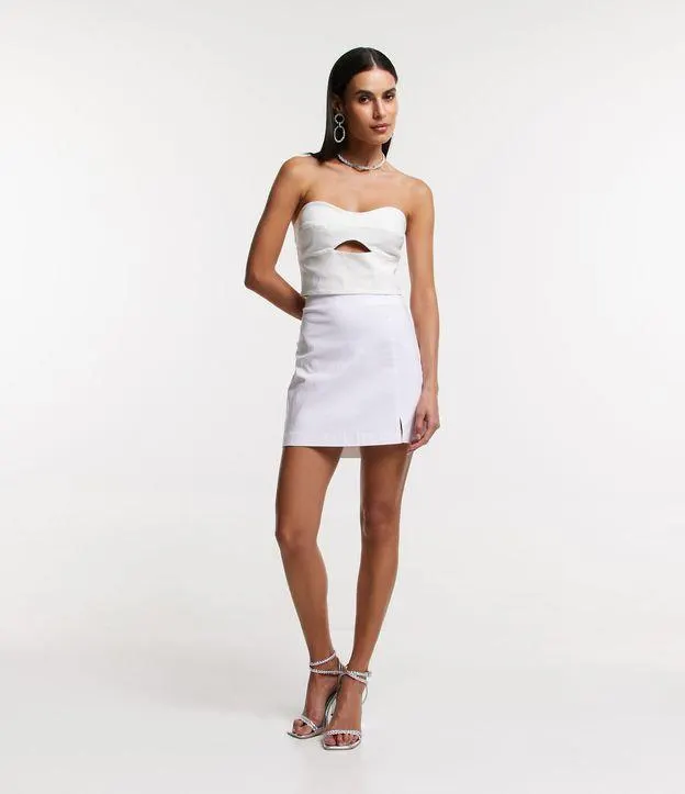 Saia Curta em Bengaline com Fendinha na Barra Off White