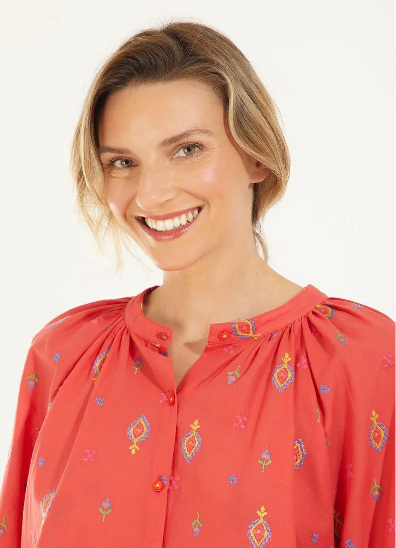 Camisa over bordado etnico vermelho