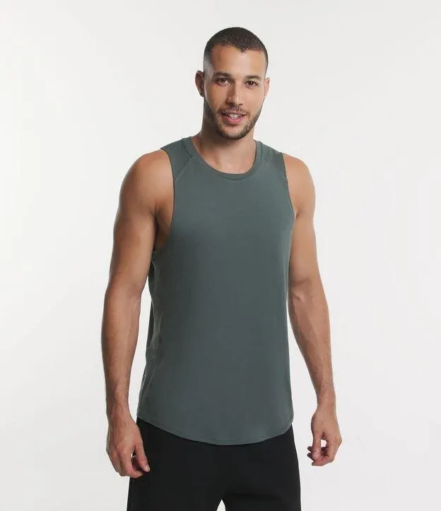 Regata Regular Esportiva com Etiqueta na Barra e Detalhe Contrastante Verde