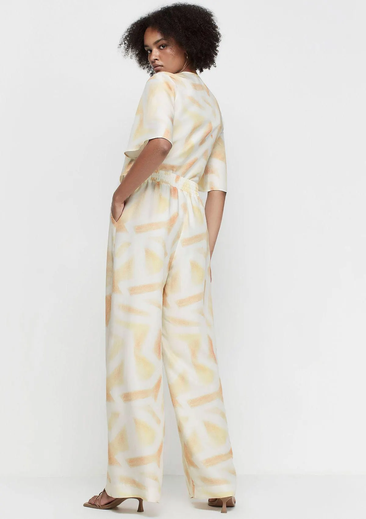 Calça Wide Leg Cintura Alta Em Viscose - Amarelo