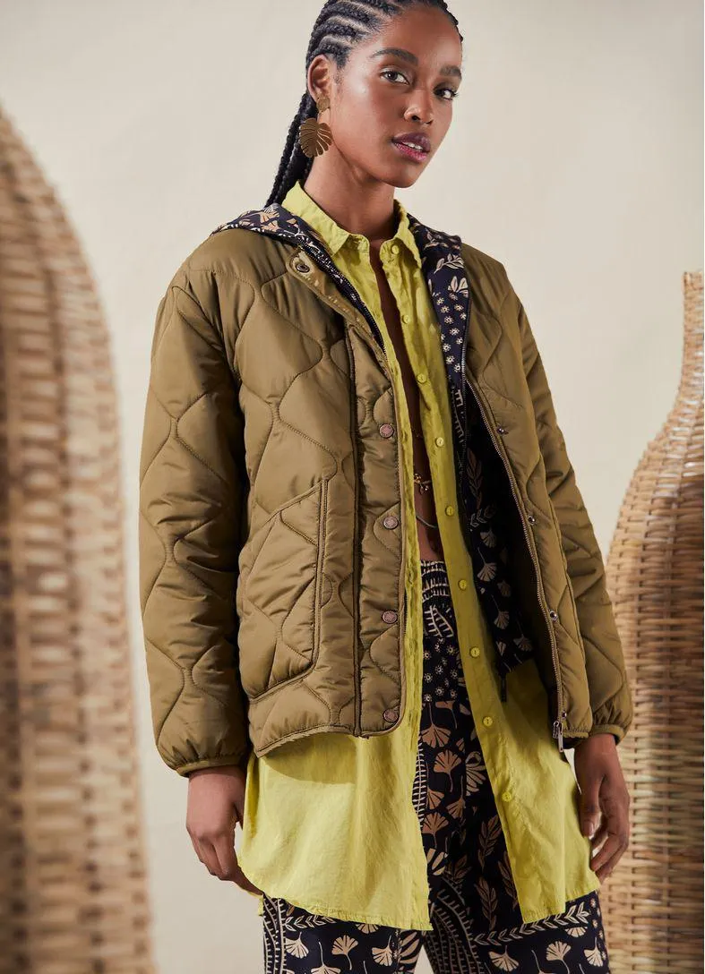 Casaco matelassê leve verde escuro