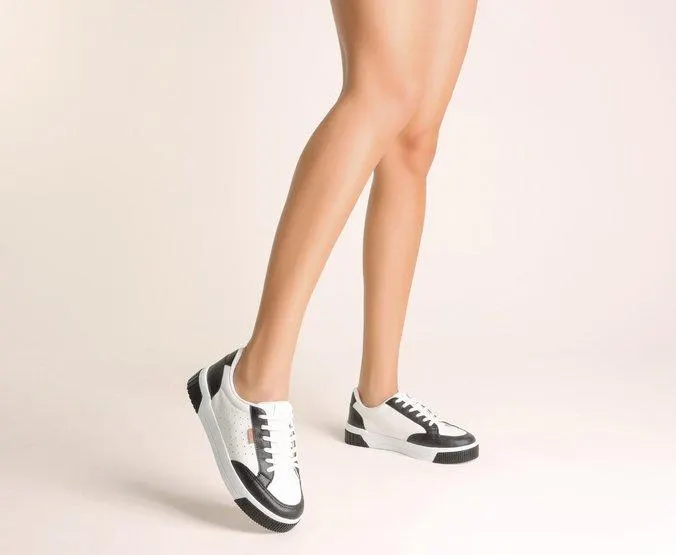 Tênis Sola Alta Branco e Preto