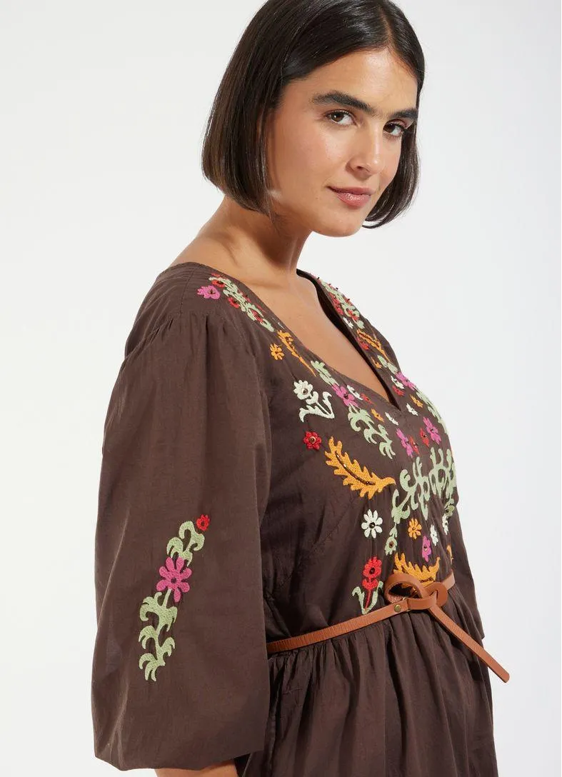 Vestido voil bordado marché marrom