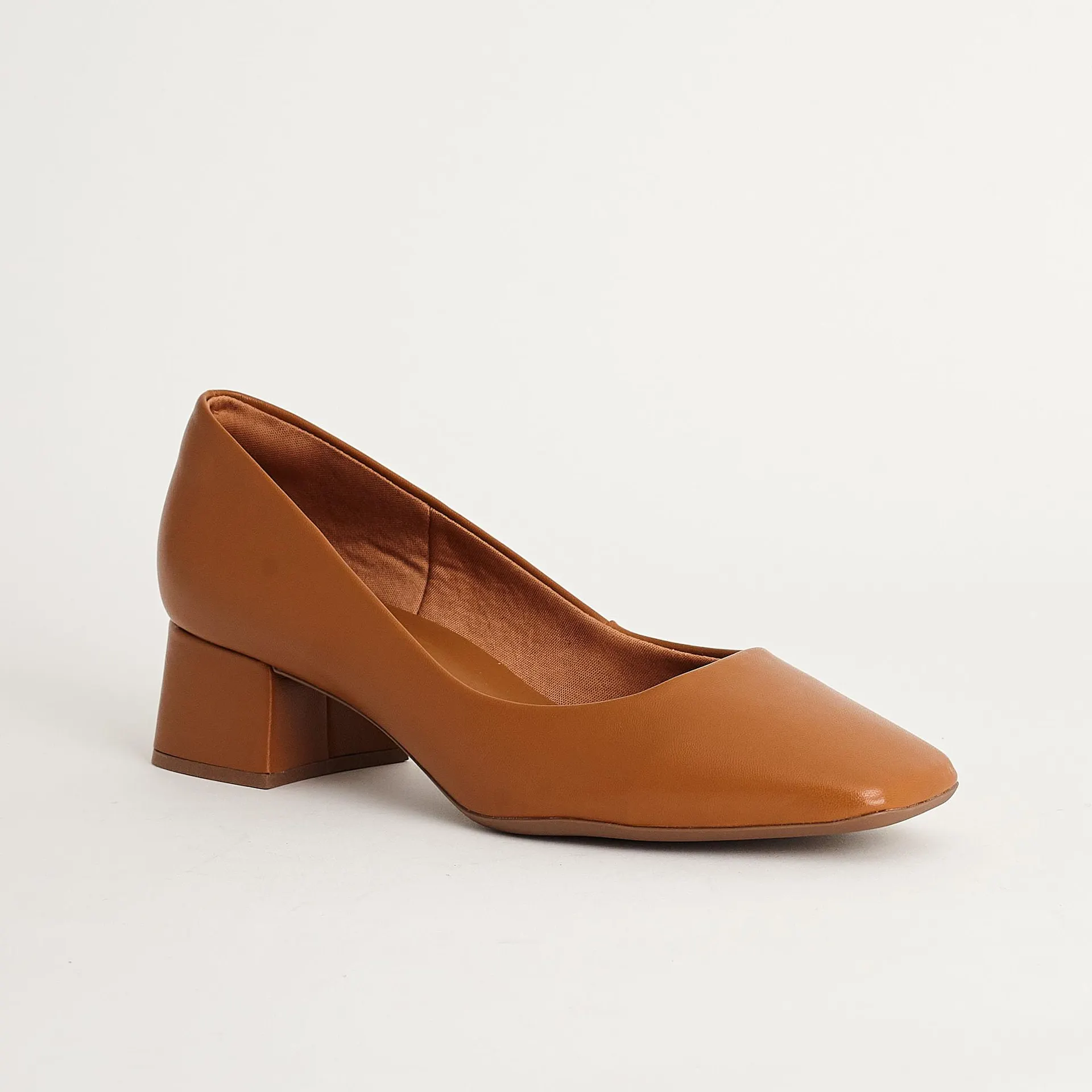 Scarpin Bico Quadrado em Napa - CASCA