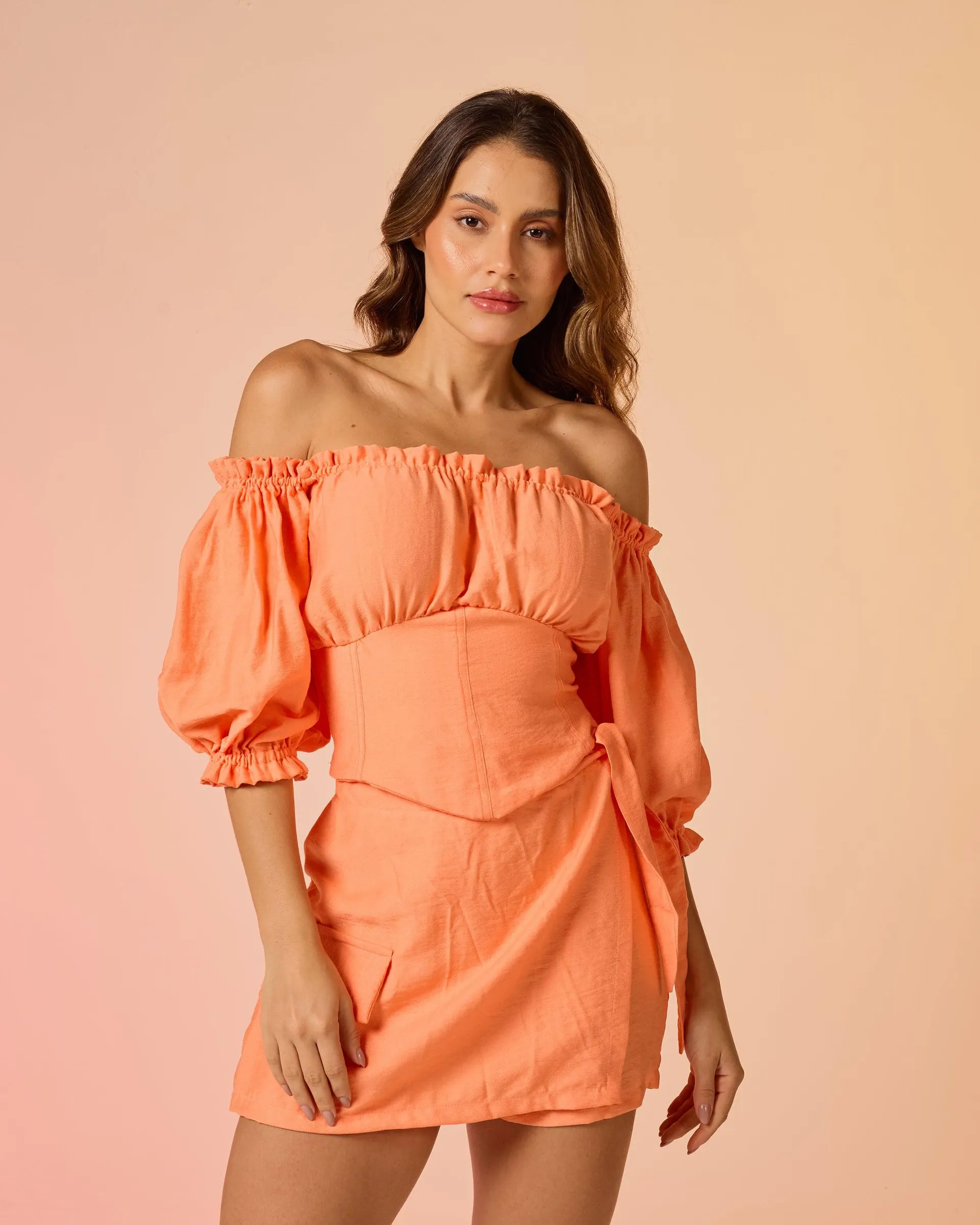 Short saia com lapela lateral crepe