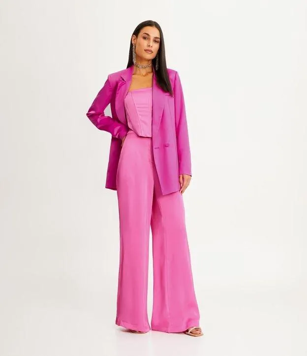 Calça Pantalona com Textura Acetinada Rosa