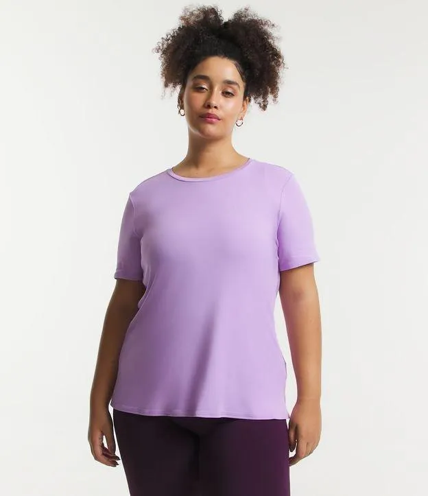 Camiseta Básica Esportiva em Poliamida Curve & Plus Size Lilás
